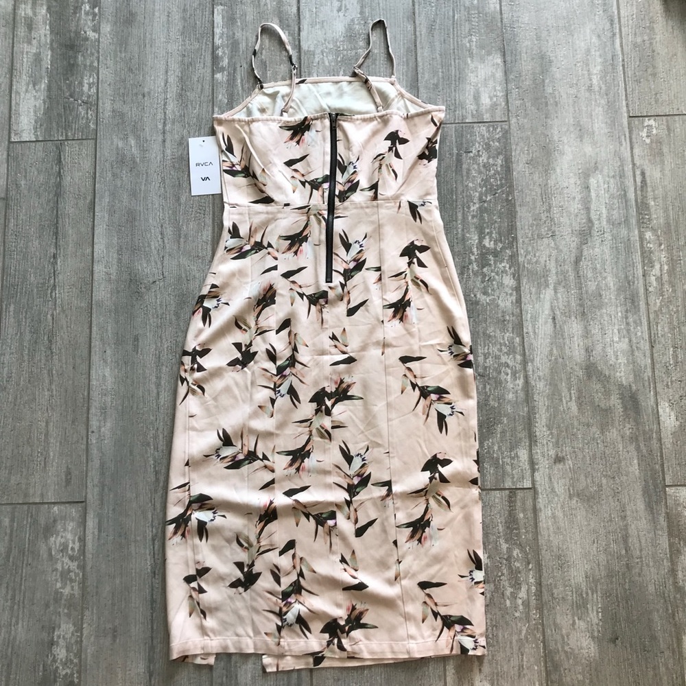 🔥🔥RVCA - THAT FLORAL DRESS🔥🔥 - Picture 7 of 8